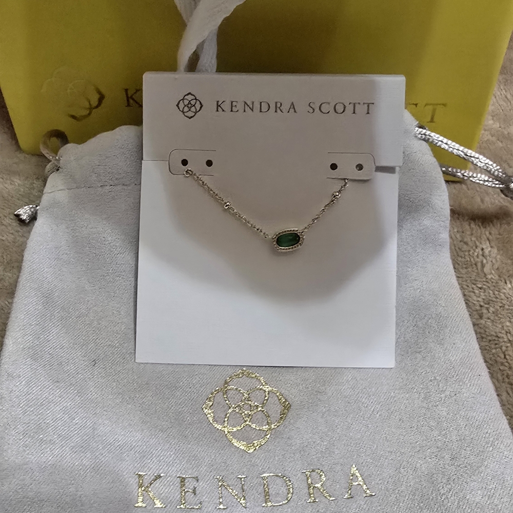 Kendra Scott Silver and Green Pendant Necklace